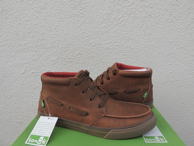sanuk chukka