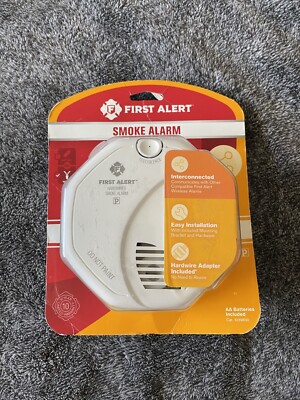 First Alert Hard Wired Smoke Detector/Alarm10 Year Battery Backup