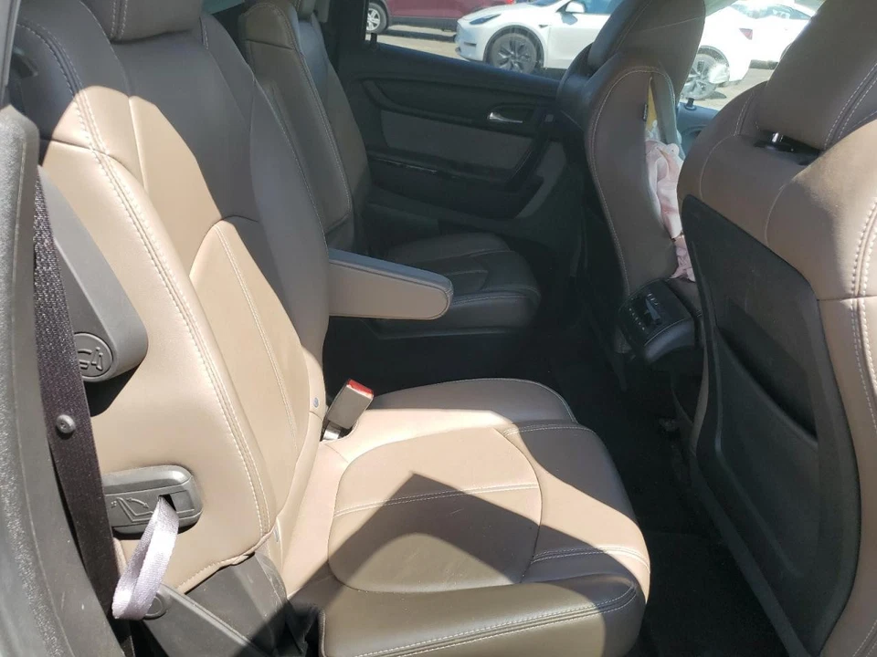 Used Rear Right Door Assembly Rear Side fits: 2013 Gmc Acadia Rear Right Grade A - Image 2 of 4