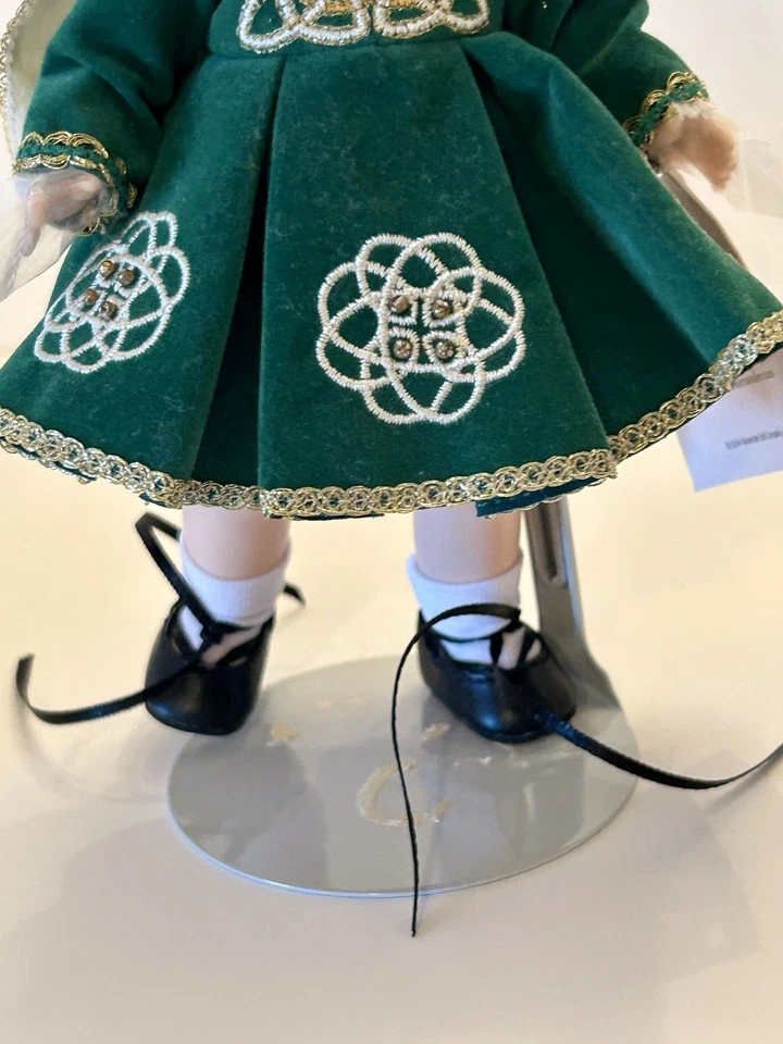 Edición especial vintage 8” Madame Alexander Step Dancing Sweetheart con caja Foto 3 de 4