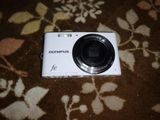 OLYMPUS FE-4050 Digital Camera Tested with Flash Playback Excellent Condition