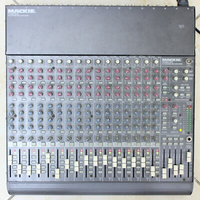 Mackie CR1604-VLZ 16 Channel Compact 4-Bus Mixer 1604-VLZ
