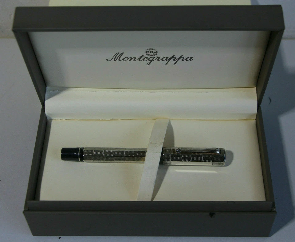 Montegrappa Privilege Deko Rollerballl Pen Silver (T164-R80) - Bild 3 von 4