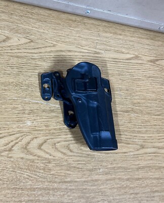 ORIGINAL US BLACKHAWK SERPA CQC HOLSTER BER 92 / 96 + MOLLE PLATEAU SCHWARZ