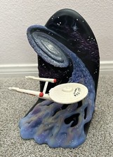 Star Trek U.S.S. ENTERPRISE NCC-1701 3D Space Environment 47060 Original Box