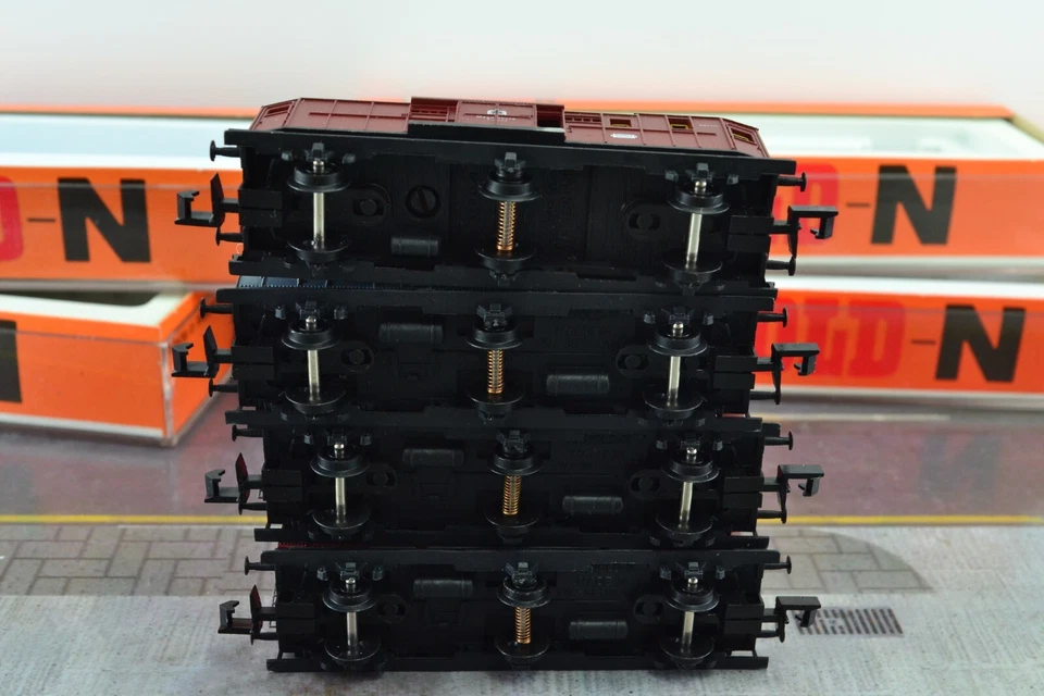 Carros de passageiros Arnold 3041 3042 3043 3044 nostálgicos escala N - Imagem 4 de 4