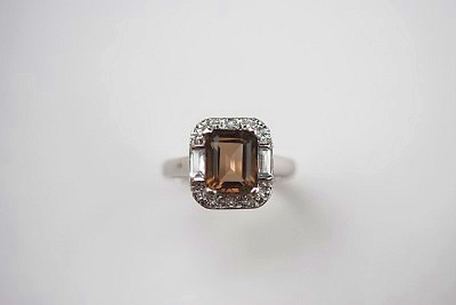 Nuevo Anillo de Topacio Blanco y Ahumado de Plata de Ley .925 2.50 Cttw Talla 5 - Imagen 1 de 1