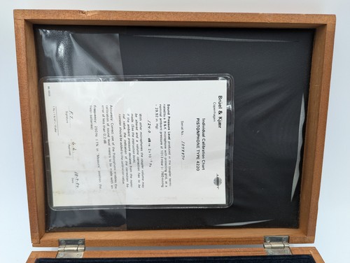 Bruel & Kjaer B&K Type 4220 Pistonphone BK4220 Sound Calibrator Tool 124dB - Picture 23 of 24