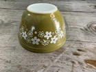 Vintage Pyrex #401 Spring Blossom Green Crazy Daisy 1.5 Pt Nesting Mixing Bowl
