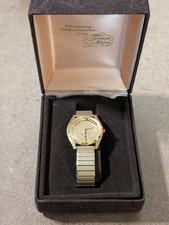 Lionel Train WATCH SWEEPING IMPRESSIONS TIME IN MOTION w/ MOVING Train Gold Tone