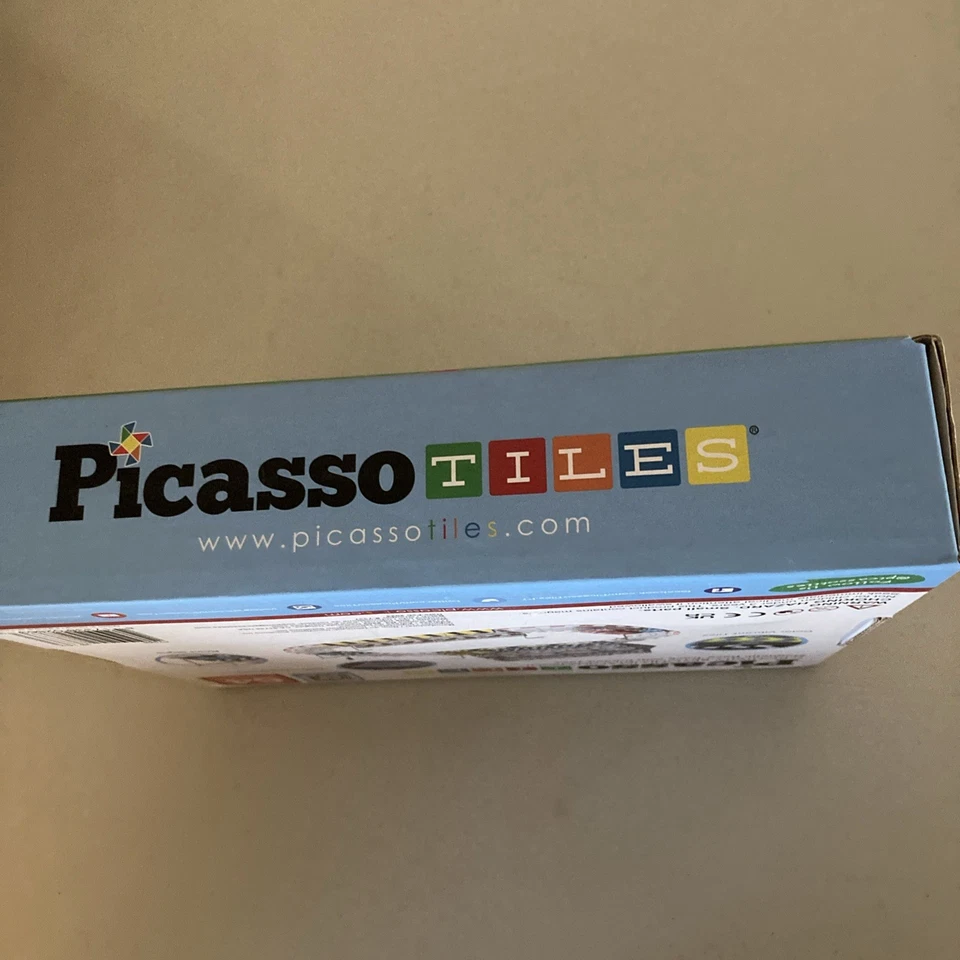 Picasso Tiles Magnetic Race Track with Printed Tiles 64 Pieces NIB - Image 4 of 4
