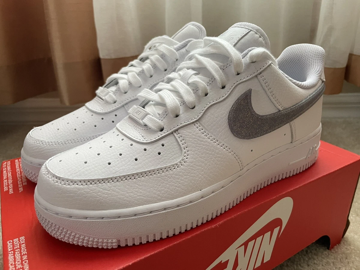 Nike Air Force 1 Low Glitter Swoosh DH4407-102