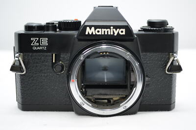 Vintage Mamiya ZE 35MM SLR Film Camera SEKOR Zoom E f3.5-4.5 35