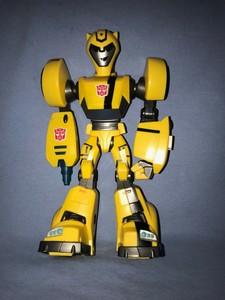 Transformers Bumblebee 11 Talking Sounds Light Up Action Figure