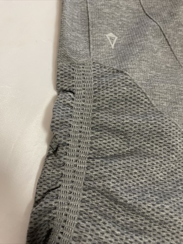 IVIVVA by Lululemon Girls Size 10 Gray Cropped Leggings - Picture 3 of 7