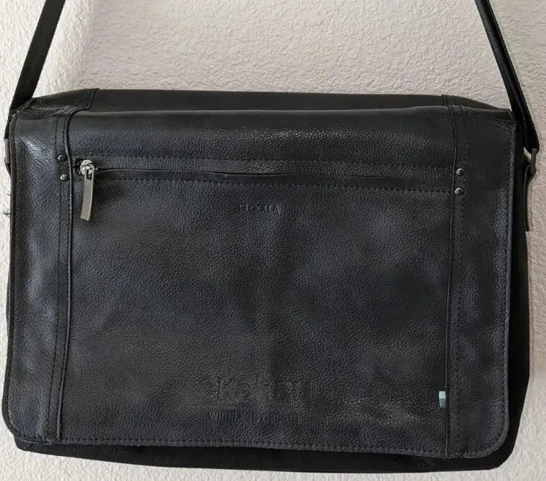 Golla Niles Laptop Messenger Bag. For 13" devices. Leather pre-owned beautiful - Imagem 2 de 4