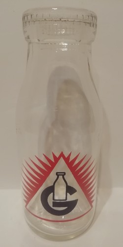 1x alte kleine MILCH-Flasche Meierei "G" - 0,25L Deko
