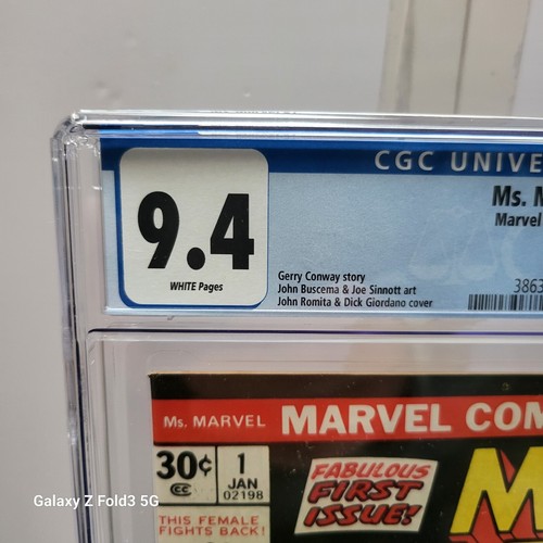 MS. MARVEL #1 1/77 CGC 9,4 WEISSE SEITEN! IKONISCHE COVER - AUSGEZEICHNETER SCHLÜSSEL HOCHGRADIG! - Bild 2 von 19
