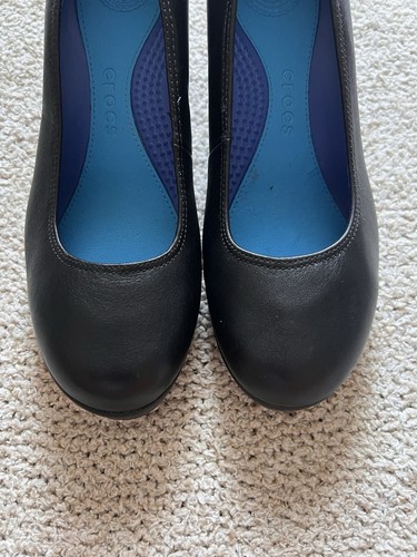 Crocs donna tacco 'A-Leigh punta chiusa zeppa' colore nero taglia 6 - Foto 8 di 9