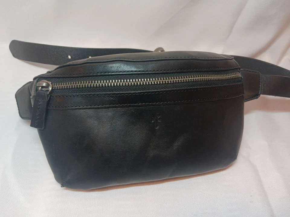 Frye Campus Hip Pack Belt Bag Fanny Black GENIUNE Leather “Saddle” Shoulder EXCE - Image 3 of 4