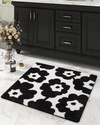 32x32 inch Black Flower Shaped Bathroom Mat Plush Non-Slip