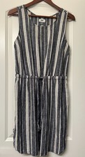 Old Navy Women's Dress Round Neck -Sleevless Striped White and Gray -Size Large