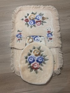Vintage 3-Piece Floral Bathroom Rug & Lid Cover Set - Shabby Chic