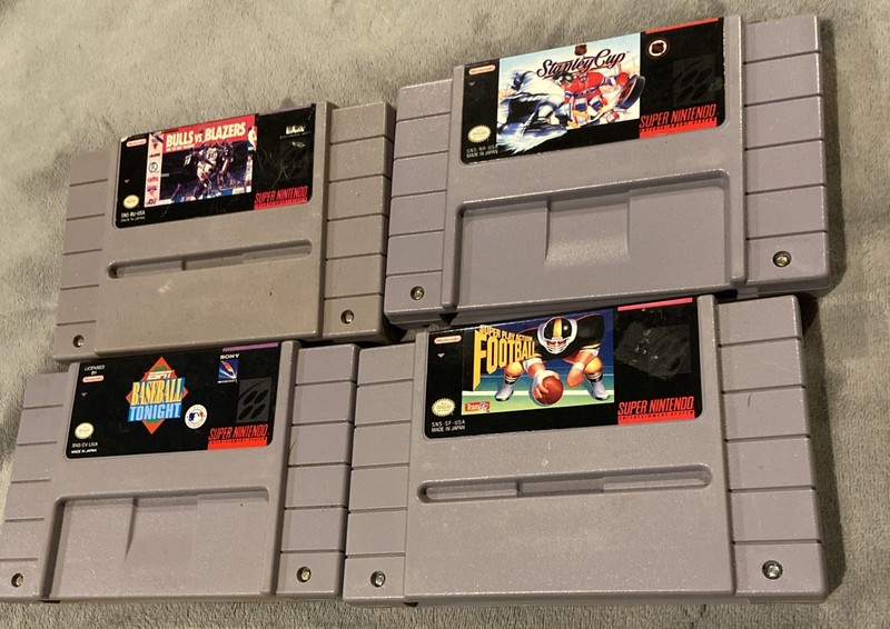 Super Nintendo SNES Lot of 4 Games Mixed Games cartridges only (Lot N)