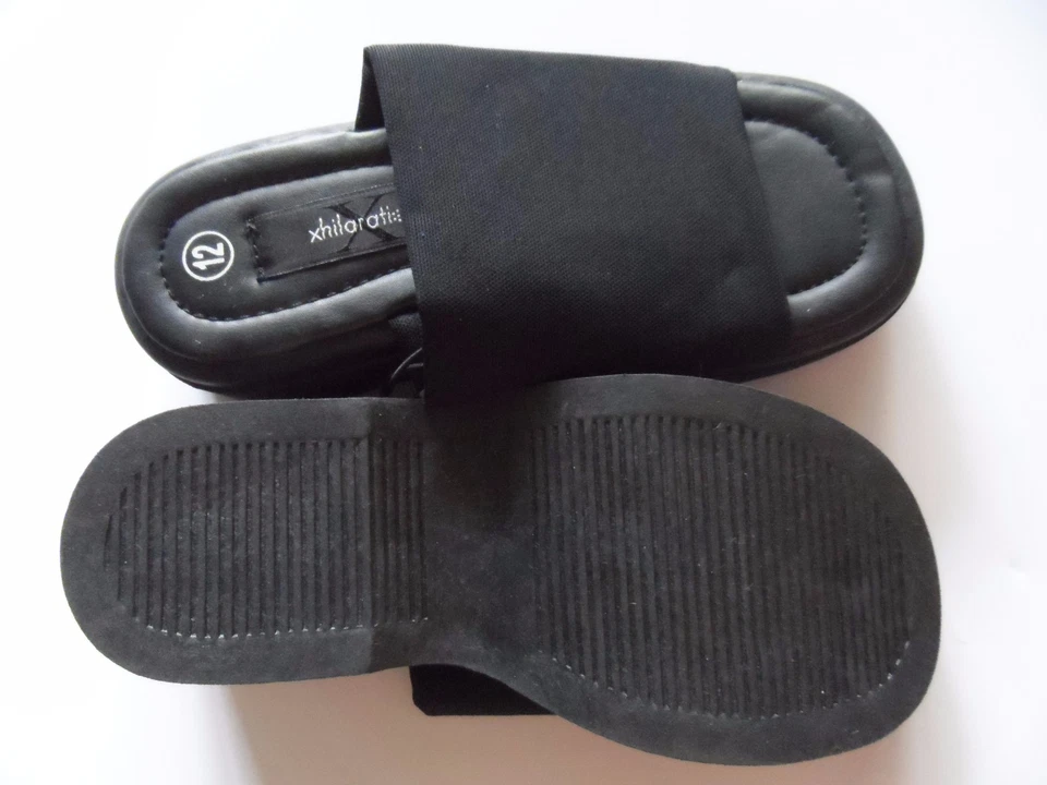 Sandalias Xhilaration para niñas - negras - talla: 12 (P) Foto 4 de 4