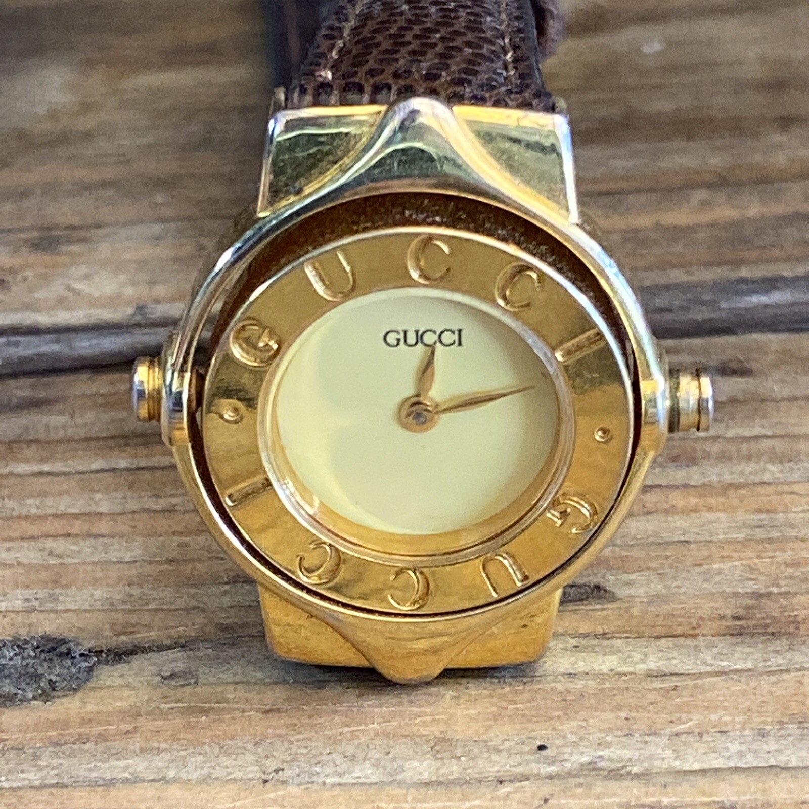 Gucci 6600 Ladies Watch with Rotating Bezel & Brown Leather Strap from Japan