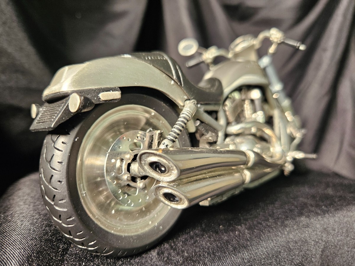 Franklin Mint Harley Davidson VRSCA V-Rod Pewter 1:10 Scale Franklin Mint Harley Davidson VRSCA V-Rod Pewter 1:10 Scale