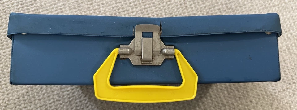 1976 MATCHBOX CARRY CASE 48 HARD TO FIND VINTAGE CARS INCLUDED - Image 4 of 4