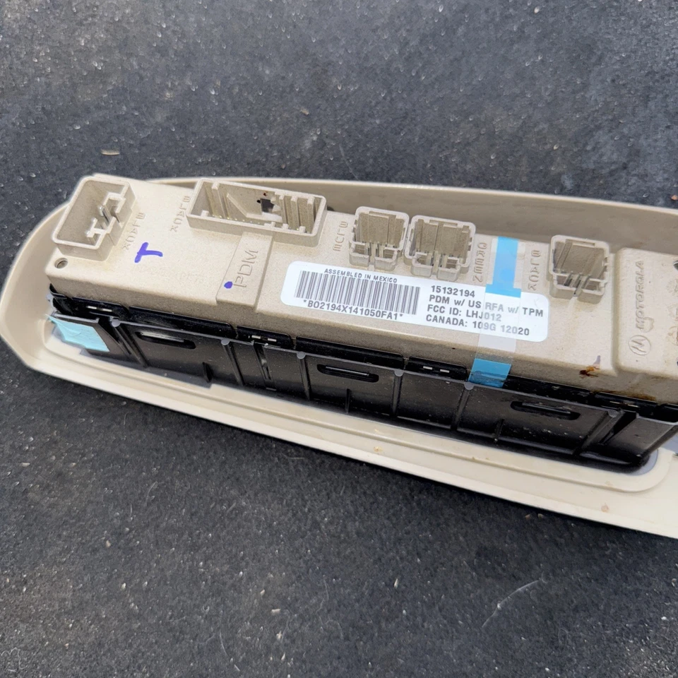 Interruptor de ventana eléctrica Caddy Chevy GMC 2003-2006 15132194 pasajero delantero derecho OEM Foto 3 de 3