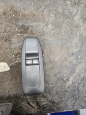 Lève vitre Peugeot 208