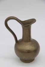 Alte Messingkanne mit Henkel