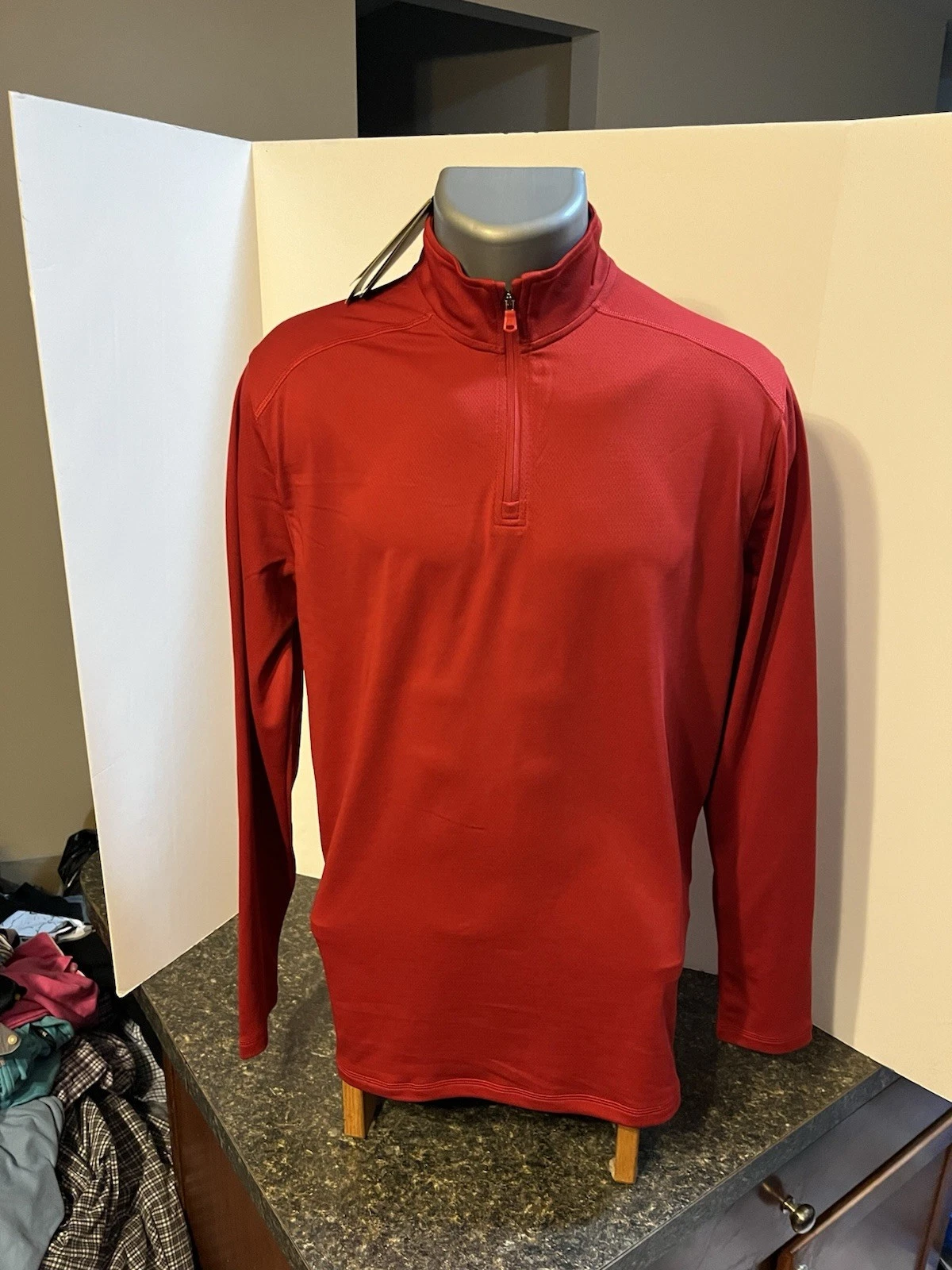 Under Armour Men’s LS 1/4 Zip Pullover Red Medium Polyester - NWT