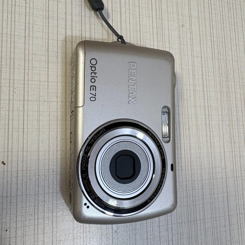 Pentax Optio E70 Kompaktkamera 10MP 3-facher optischer Zoom Champagnergold - Bild 2 von 4