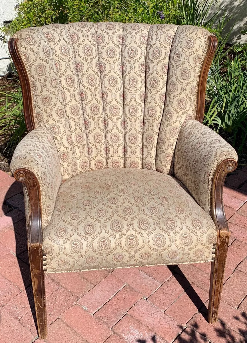 Vintage 1950 s Fluted Queen Anne Wing Channel Back Chair eBay