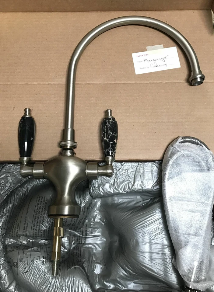 Grifo de barra de un solo orificio para cocina y barra Phylrich K8158CH-015 - níquel satinado Foto 2 de 4