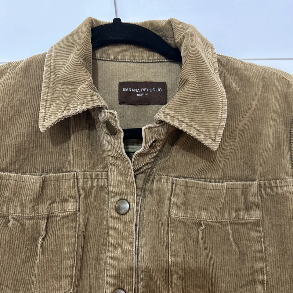 Chaqueta de pana Banana Republic Denim para niños jóvenes mediana beige tostado cierre a presión Foto 2 de 3