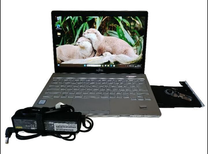 FUJITSU LIFEBOOK SH75/W FMVS75WWP Core i5-6200U SSD 512GB FUJITSU LIFEBOOK SH75/W FMVS75WWP Core i5-6200U SSD 512GB