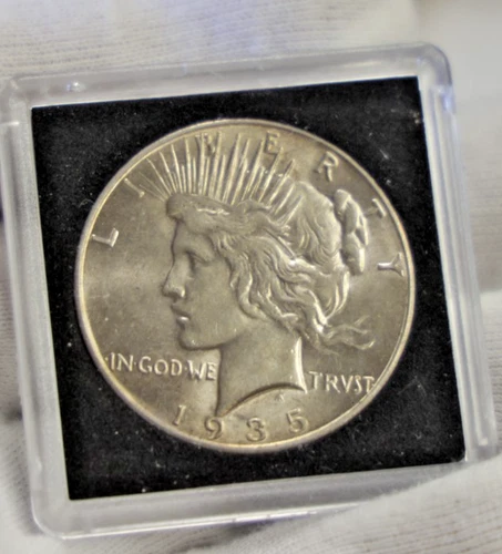 1935 US Peace Silver Dollar $1 Nice AU
