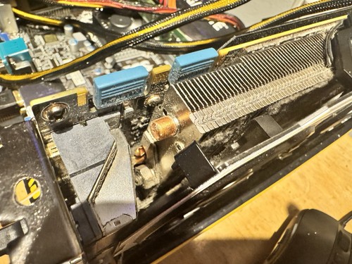 Gigabyte NVIDIA GeForce GTX 980 Ti 6GB GDDR5 Windforce Graphics Card - Picture 3 of 12