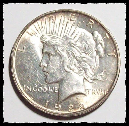 1922-D  PEACE DOLLAR  Eye Appeal w/ Golden Rim Toning Nice BU  #31D23