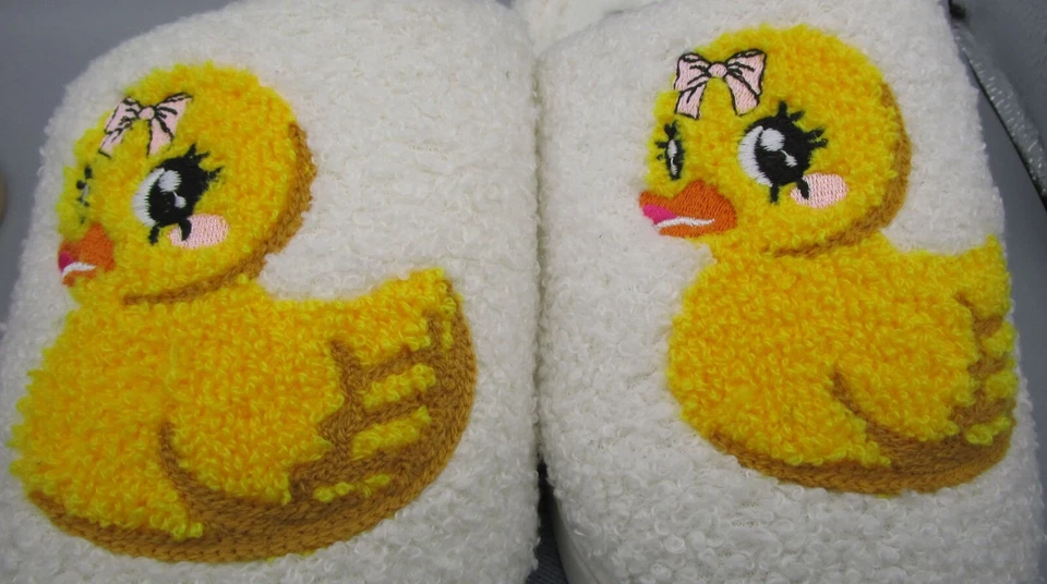 Zapatillas zueco AEROPOSTALE ~ S (5-6) ~ Diana difusa marfil PATOS AMARILLOS para mujer Foto 3 de 4