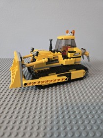 Lego City 60074 Construction Dozer Complete with Minifigures