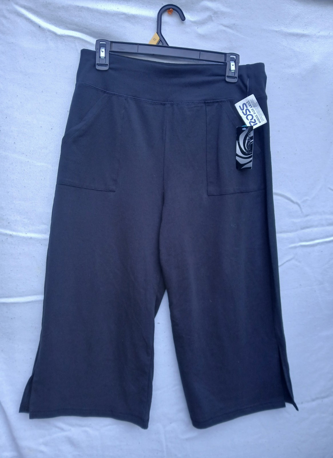 Rainbeau Bermuda Black Women's M Stretch Flat Front Shorts Pockets 92082RS