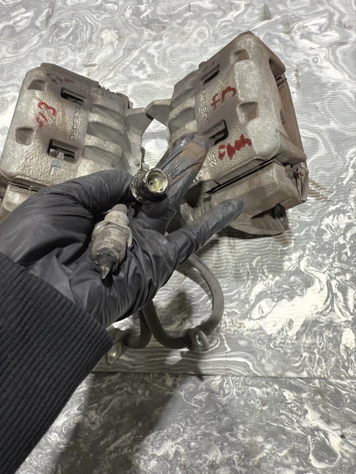 Pinzas de freno delanteras Subaru BRZ FRS 2013 OEM Foto 4 de 4