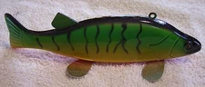 BEAUTIFUL ICE SPEARING DECOY UNUSED GREEN RATTLER 01/12/17