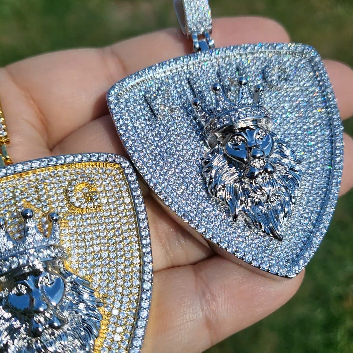 HIGH END BRASS HIP HOP ICED BLING KING LION SHIELD CUBIC ZIRCONIA